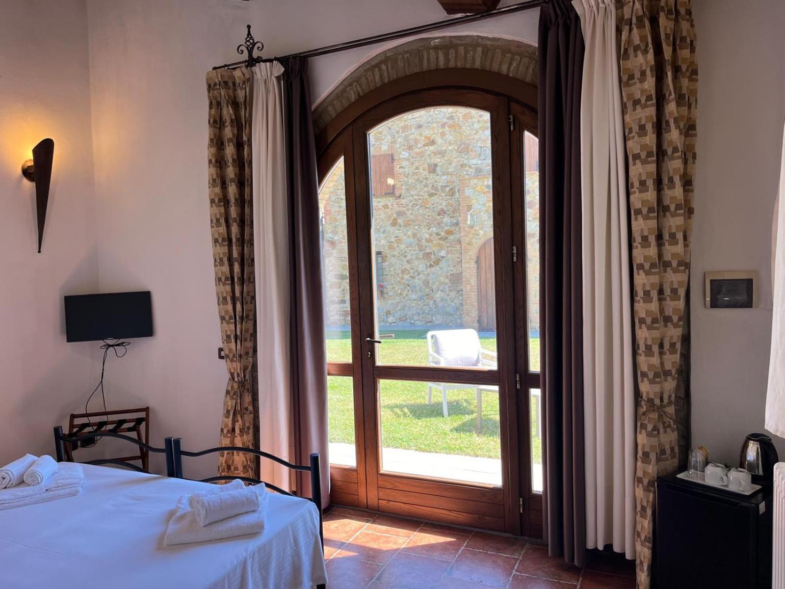 Agriturismo Aia Leccioni Micciano Exterior foto